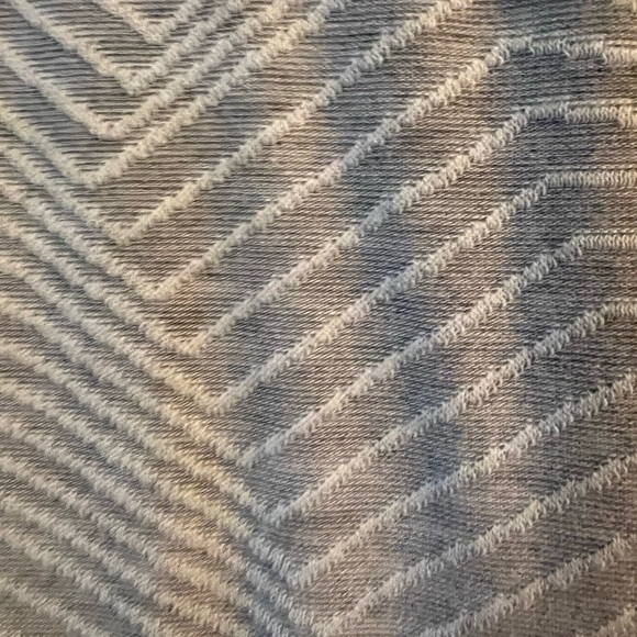 Rose + Olive textured shirt Large - Picture 4 of 5